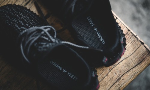 adidas Originals YEEZY Boost 350 INFANT 童鞋最新近赏
